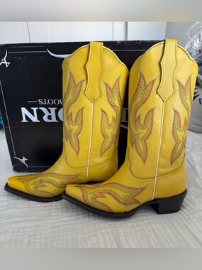 NIB Planet Cowboy Original Psychedelic Western Boot Size 8